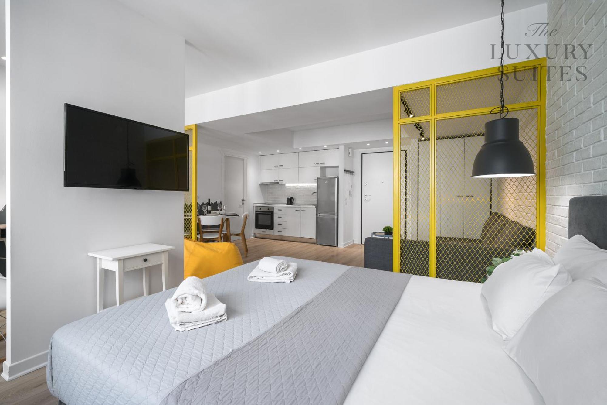 Nyma White Apartments, The Luxury Suites Thessaloniki Exterior photo
